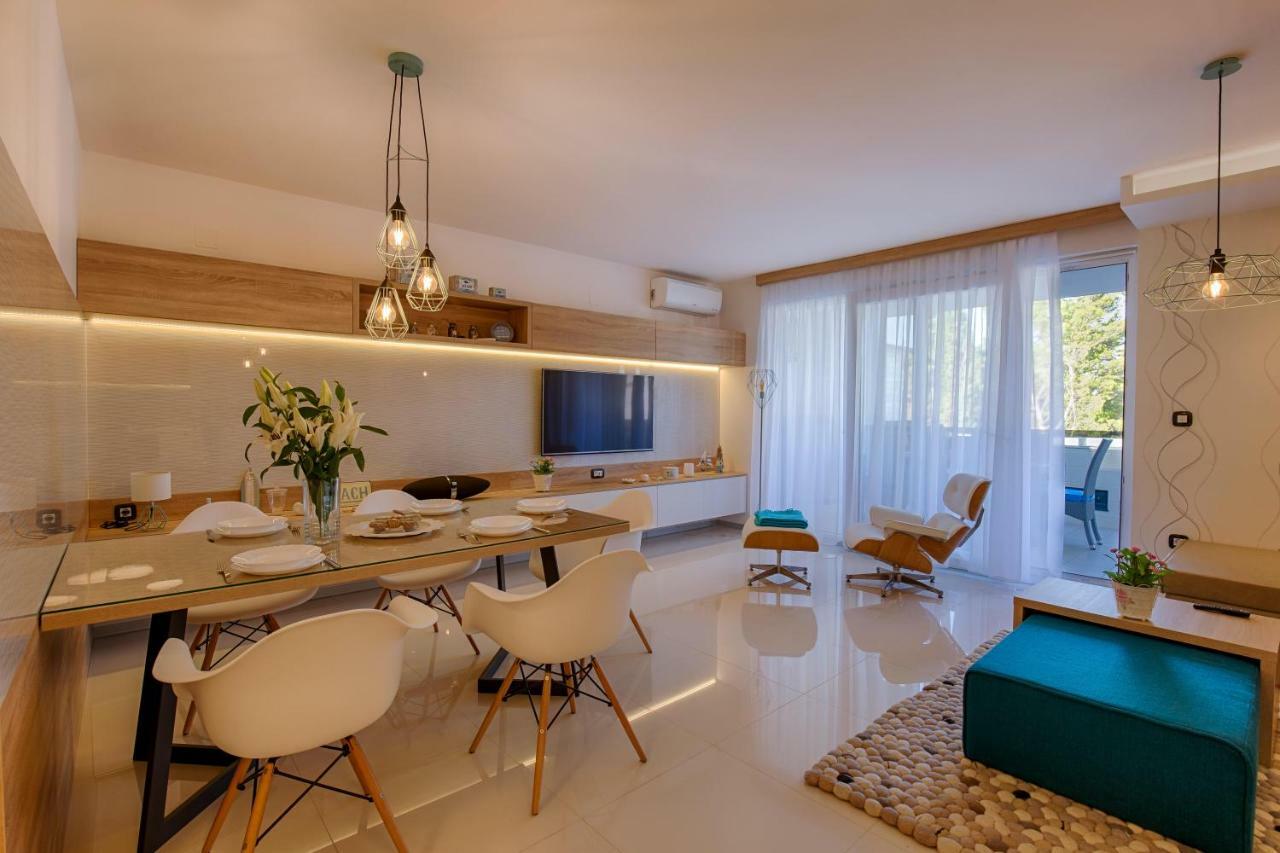 Deluxe New Apartments - Few Steps From The Beach - Luxury Holiday With Style - By Traveler Tourist Agency Krk 克尔克 外观 照片