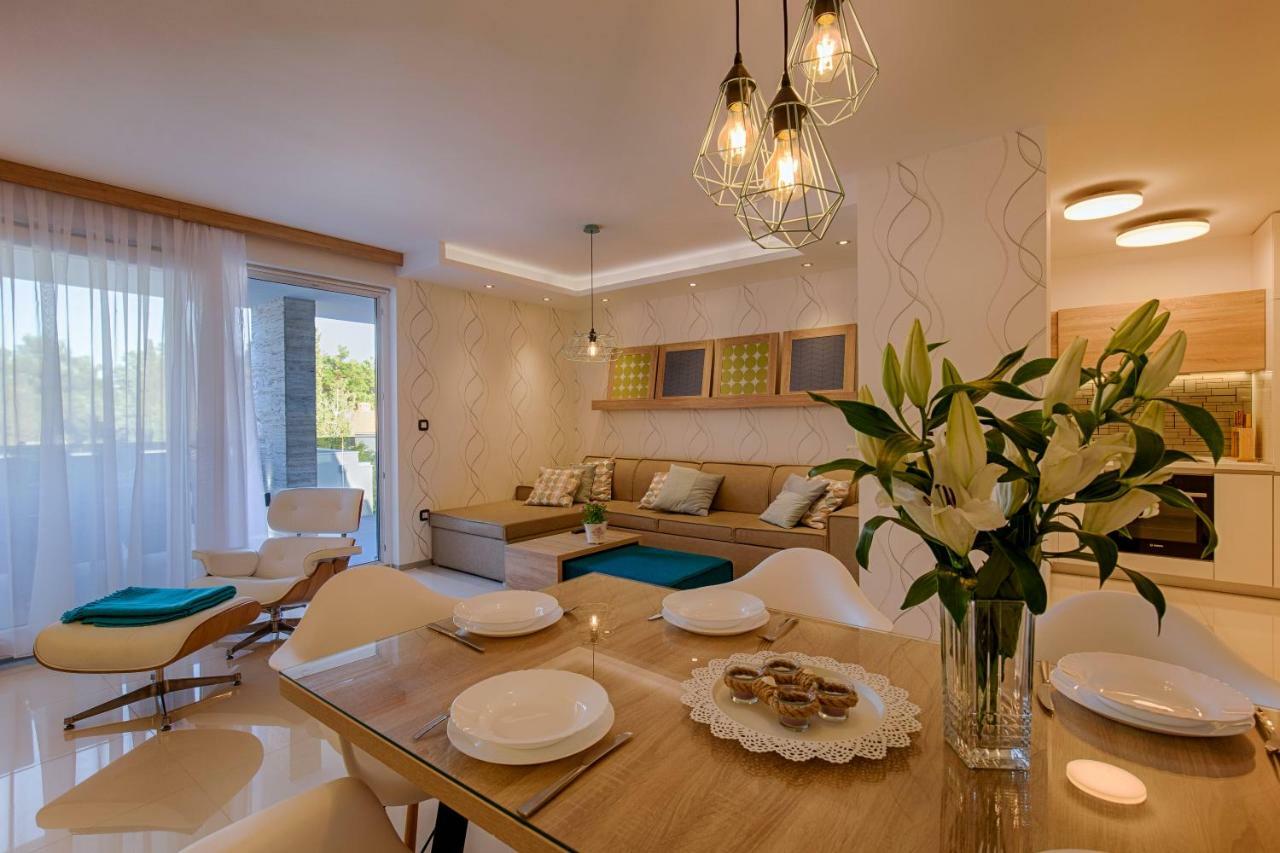 Deluxe New Apartments - Few Steps From The Beach - Luxury Holiday With Style - By Traveler Tourist Agency Krk 克尔克 外观 照片
