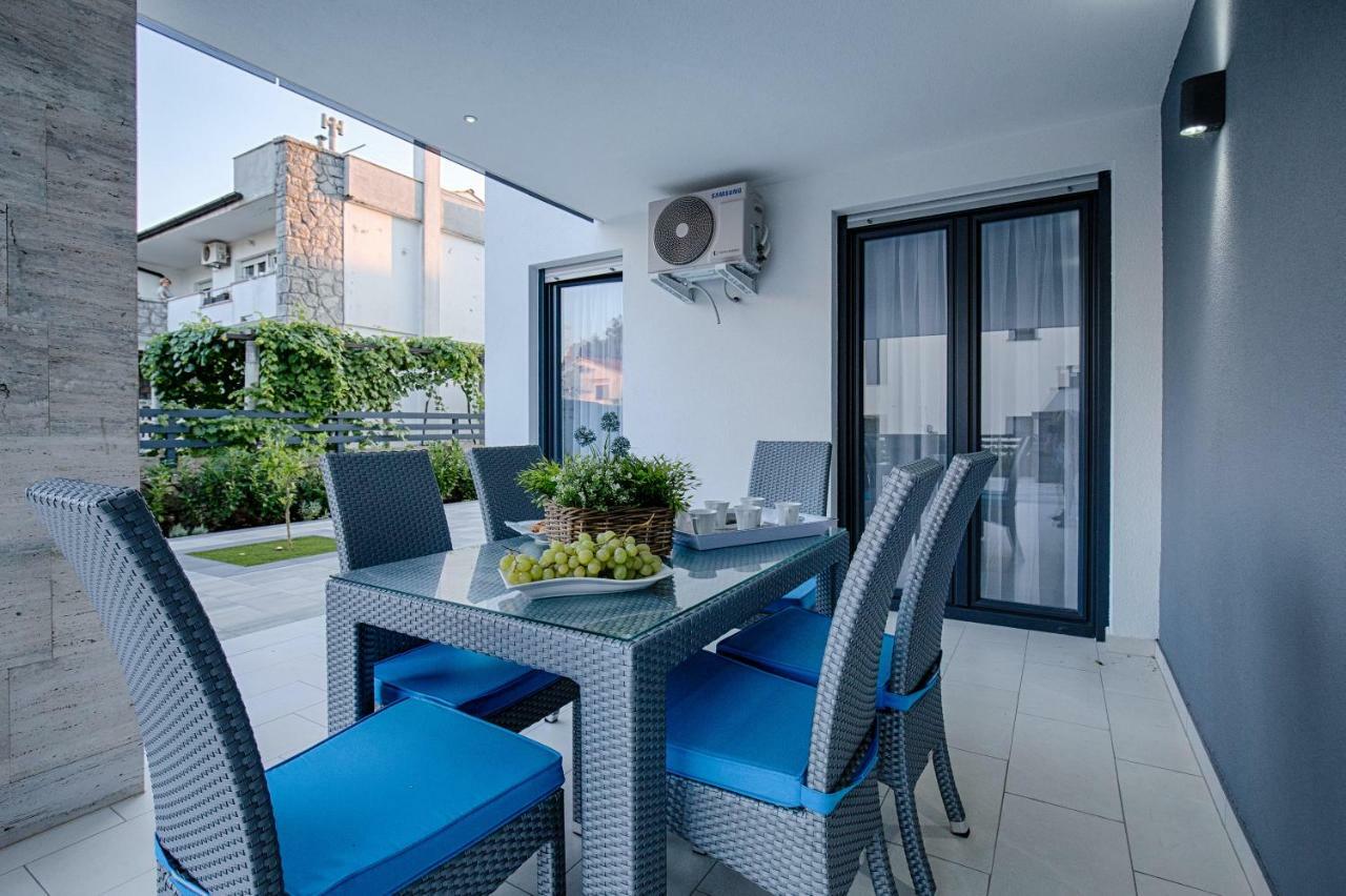 Deluxe New Apartments - Few Steps From The Beach - Luxury Holiday With Style - By Traveler Tourist Agency Krk 克尔克 外观 照片